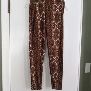 Vintage looking 70s print leggings
